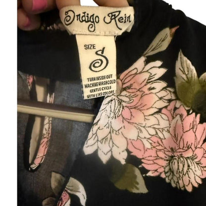 2010s Indigo Rein Floral Twist Blouse 🌸